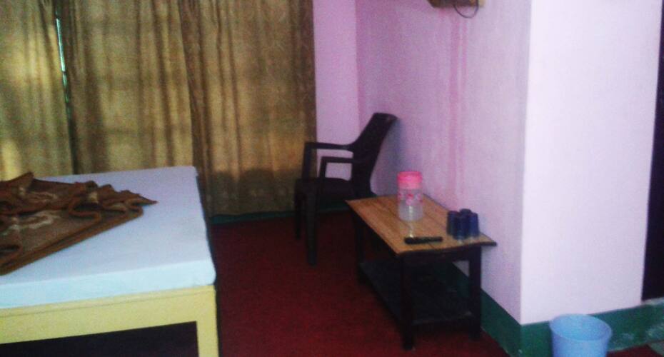 Motel Holiday Inn, Uttarkashi 3